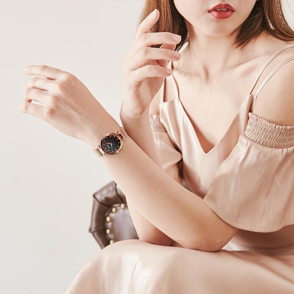 Starry Sky Quartz Lady Watches with Magnetic Band